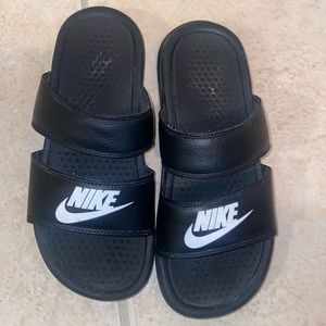 Nike slides